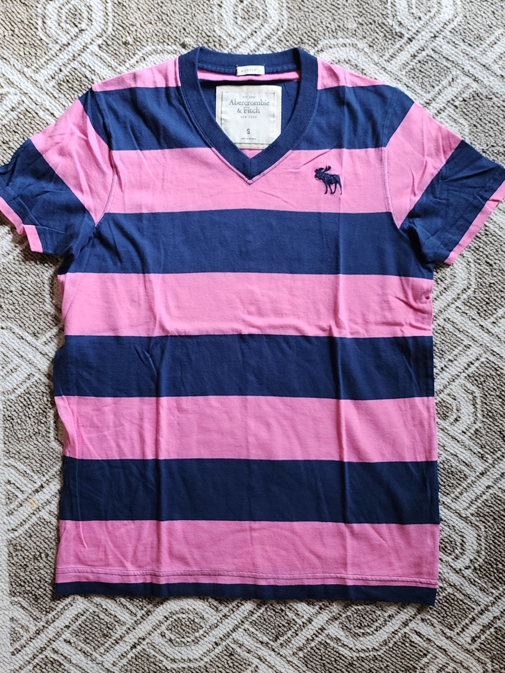 Abercrombie & Fitch Striped V-Neck Polo - Pink & Navy